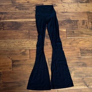 Aerie Black Crossover Flared Leggings Size Small